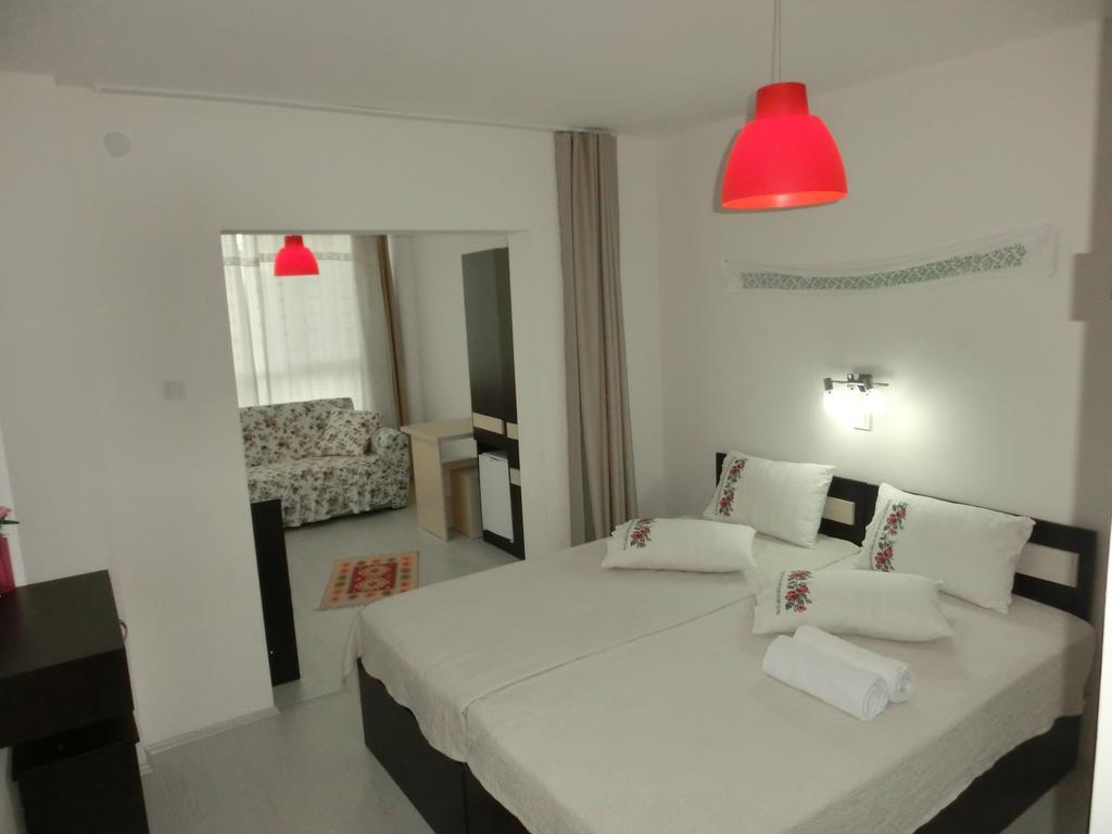 Cesme Ada Hotel Экстерьер фото